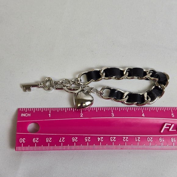 Ribbon Chain Heart & Key Charm Bracelet, Silver Tone Black, Toggle - Picture 6 of 6